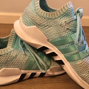 Adidas Equipment Training tennies